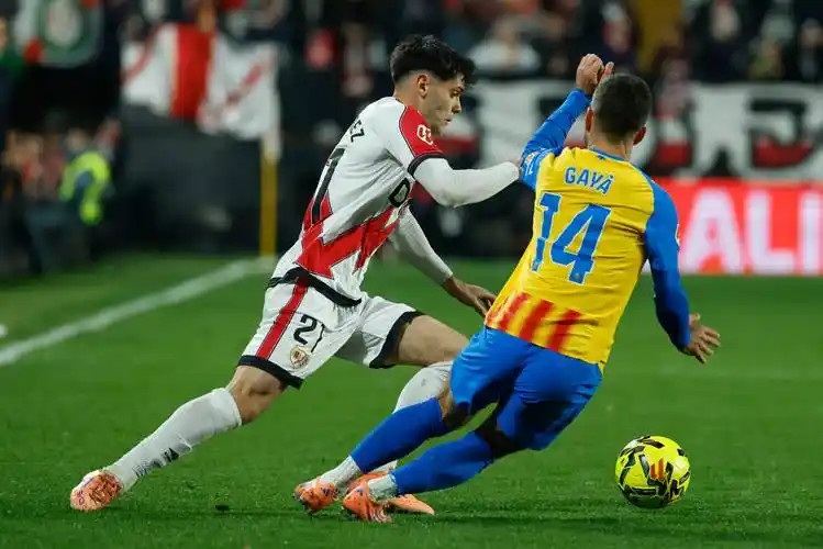 雨燕正在直播NBA赛场